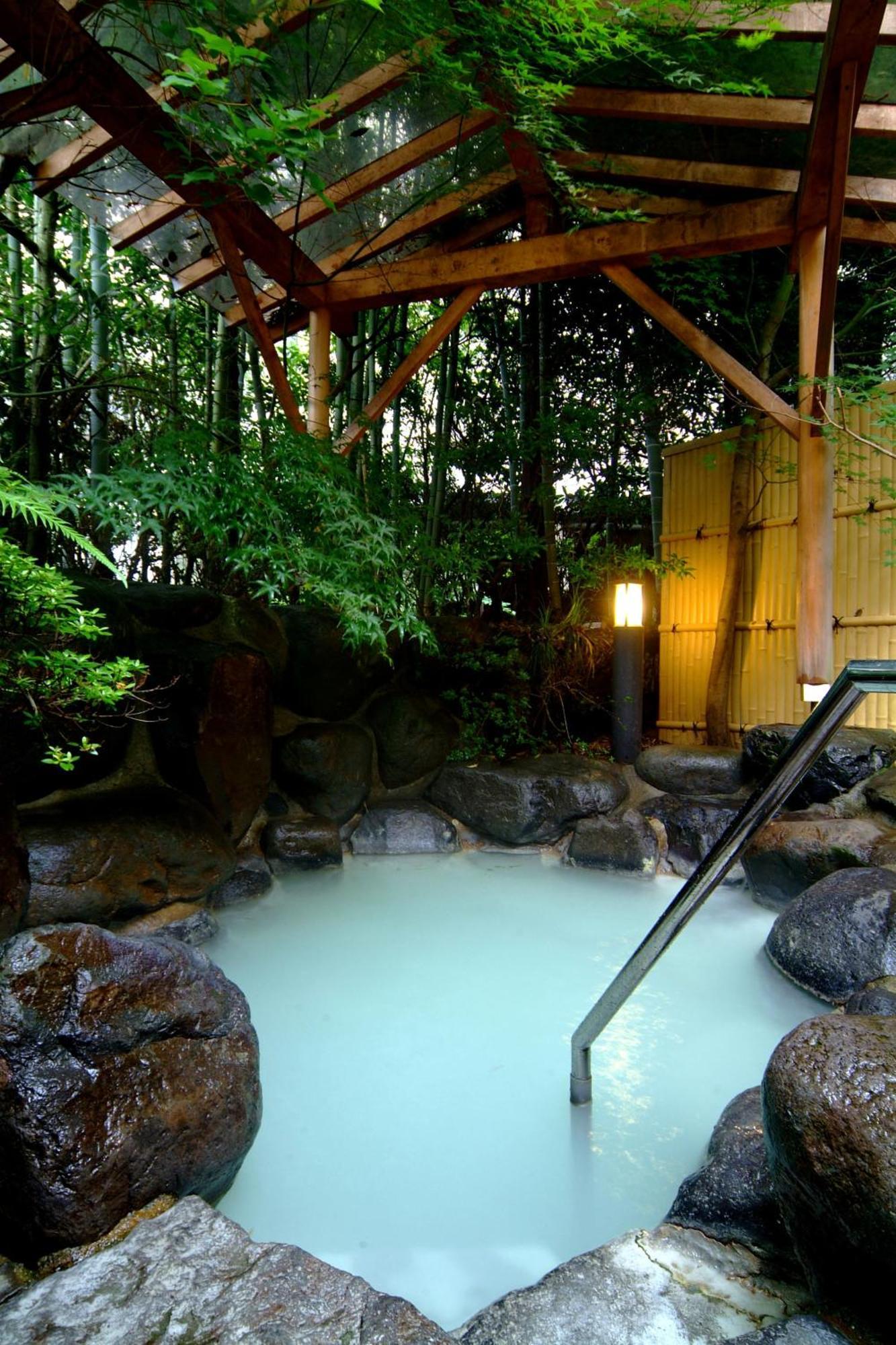 温泉旅館みたけ 箱根町 エクステリア 写真